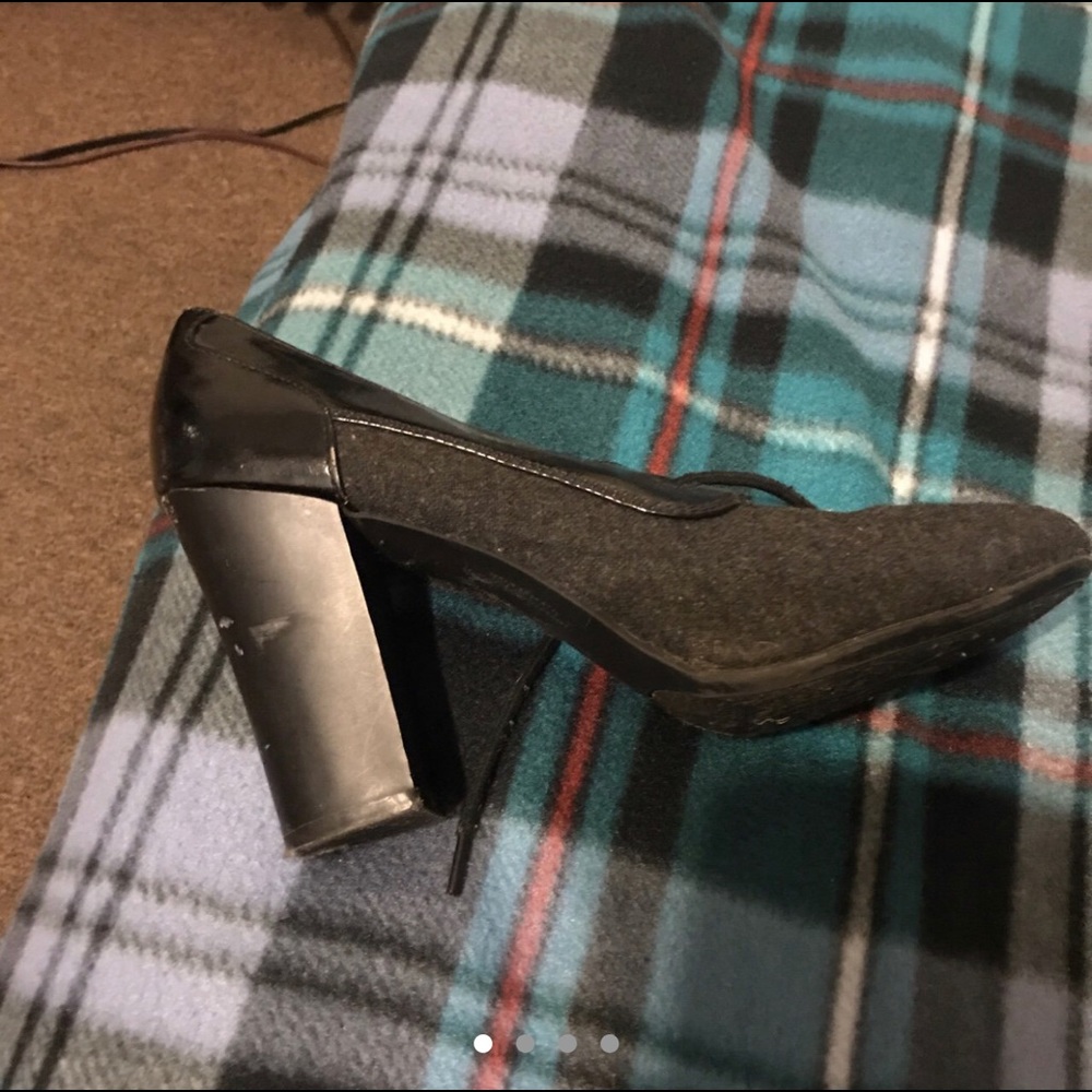 American Eagle high heels